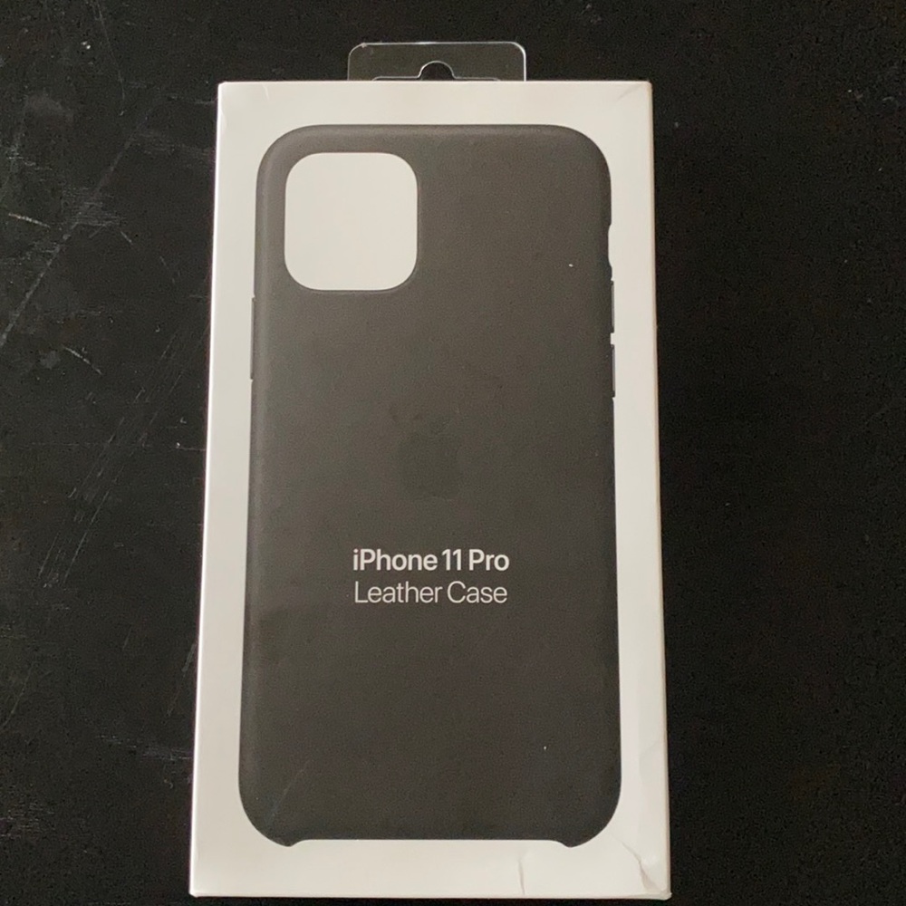 BRAND NEW IPHONE APPLE LEATHER CASE